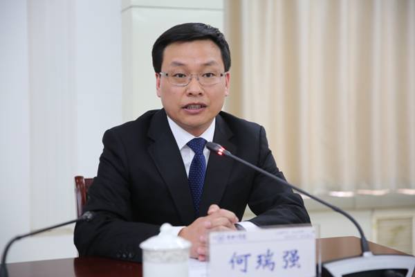 http://www.ayit.edu.cn/_mediafile/aygxy/2018/03/28/5zj2hbn286.jpg